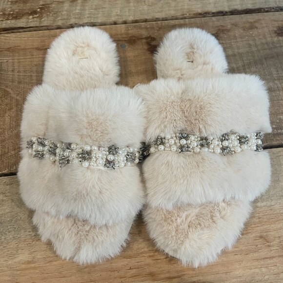 By Anthropologie Open-Toe Pearl Slippers NWT Size Medium - Picture 5 of 9